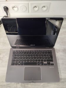 Asus-UX461UA-225x300 ASUS UX461UA